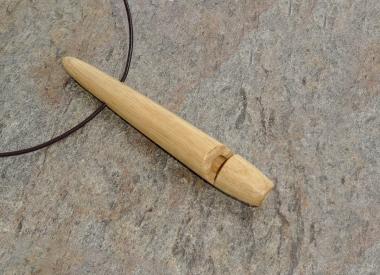 Hundepfeife aus Akazie 